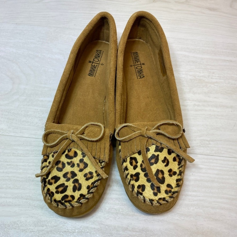 Minnetonka Womens 11 Moccasin Kilty Leopard Tan Suede Cow Hair Fringe Flats 347F